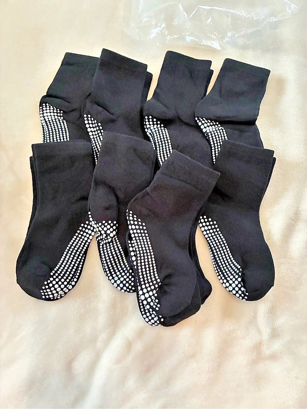 HYCLES Toddler Non-Slip Grip Socks Black & White